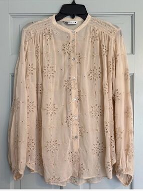 Zara Small Cream Eyelet Button-Front Blouse